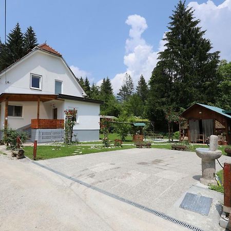 Adventure Cottage With Pool And Big Garden Μπλεντ Εξωτερικό φωτογραφία